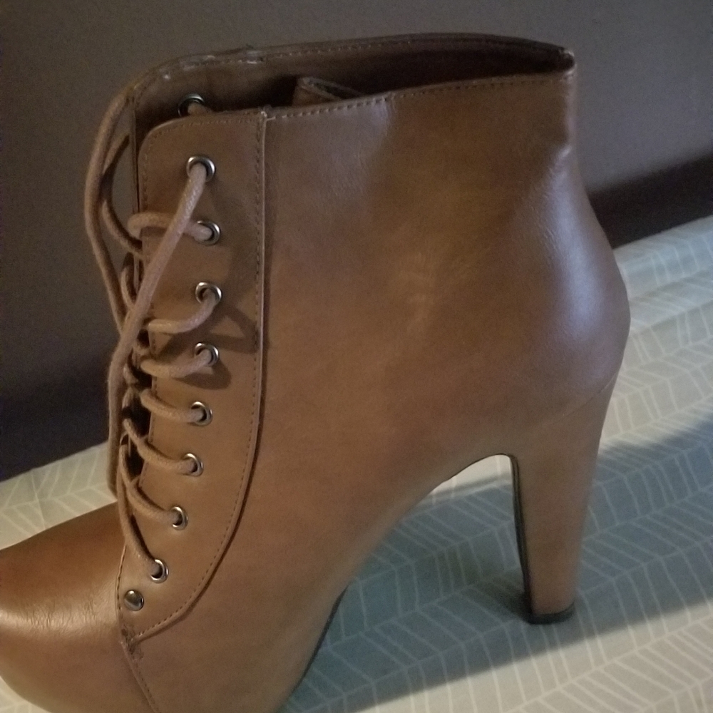 Women bootie
